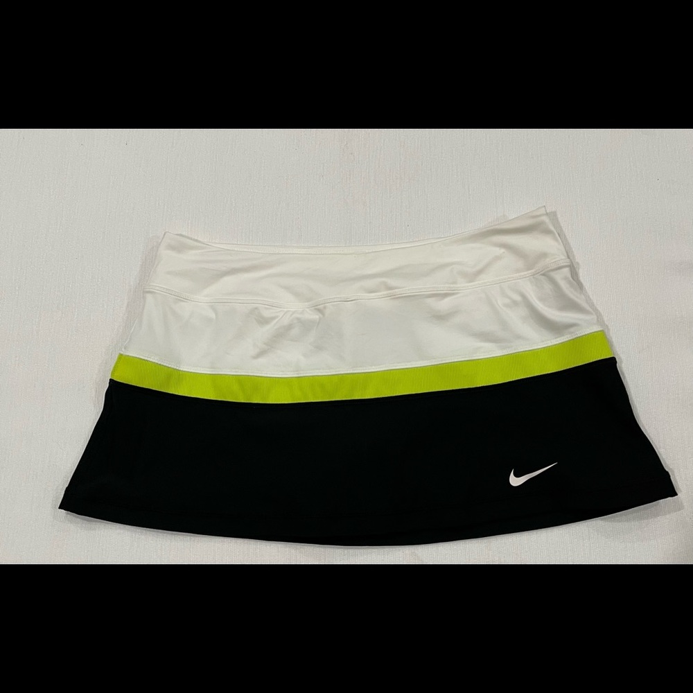 Nike Dri-Fit court skort skirt - tennis/golf/sports